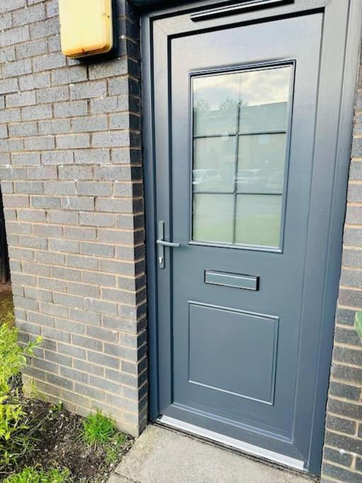 2 Bed Entire Upper Flat In Appartement Glasgow
